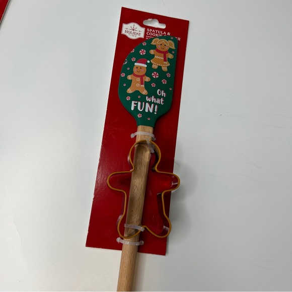 NEW Christmas Spatula & Cookie Cutter Bundle - Picture 3 of 12